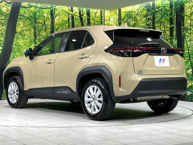 YARIS CROSS