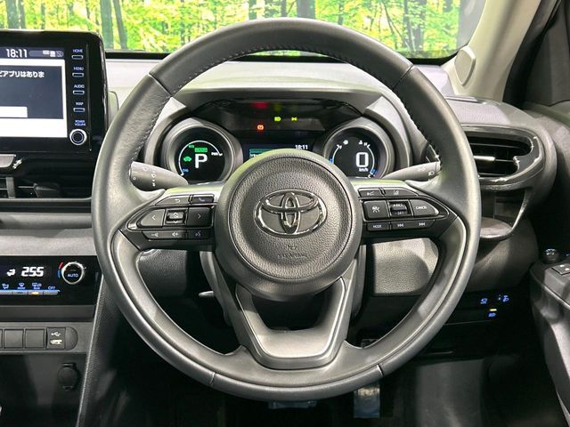 YARIS CROSS HYBRID