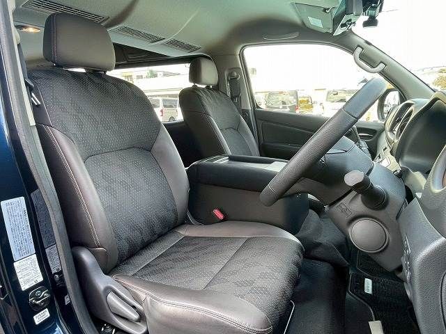 CARAVAN van 4WD