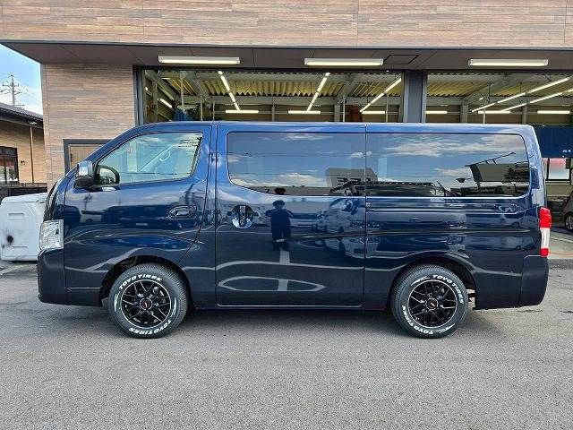 CARAVAN van 4WD
