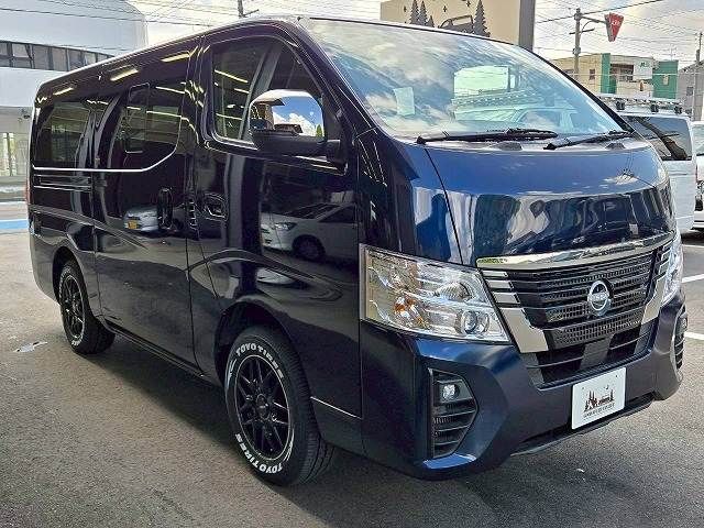 CARAVAN van 4WD