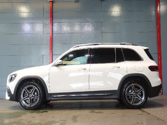 MERCEDES BENZ GLB