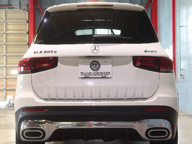 MERCEDES BENZ GLB