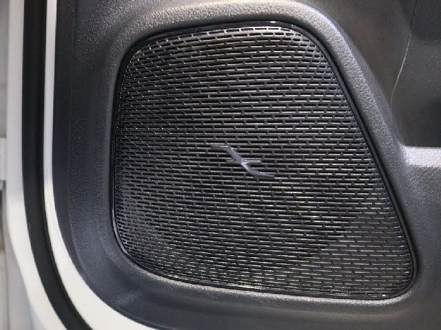 MERCEDES BENZ GLB