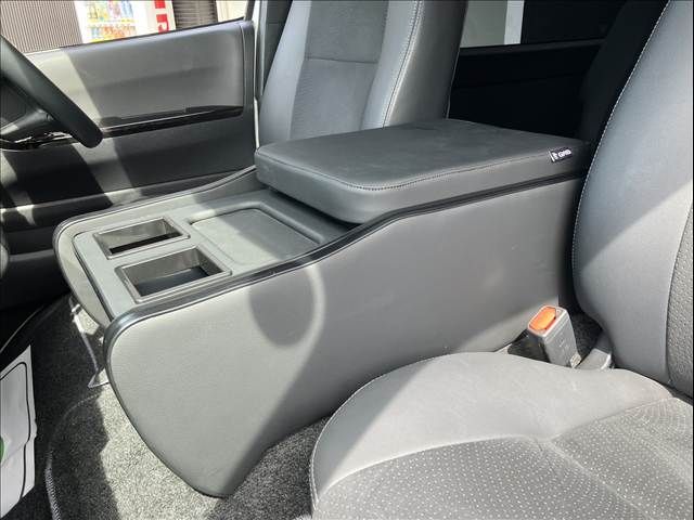 HIACE van 2WD