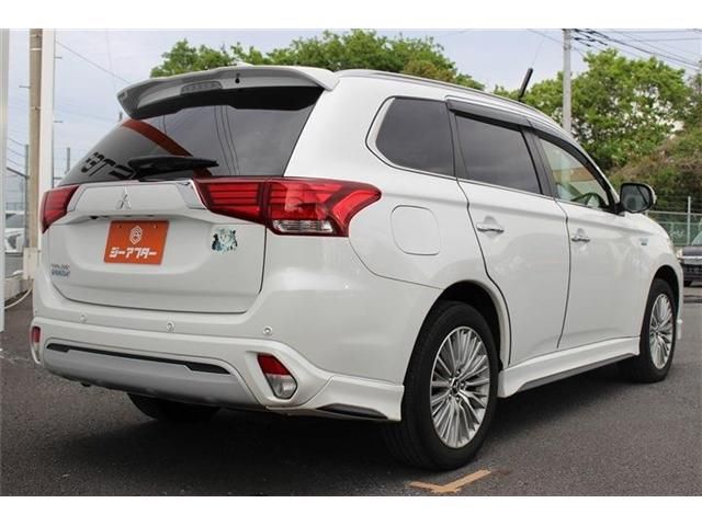 OUTLANDER PHEV