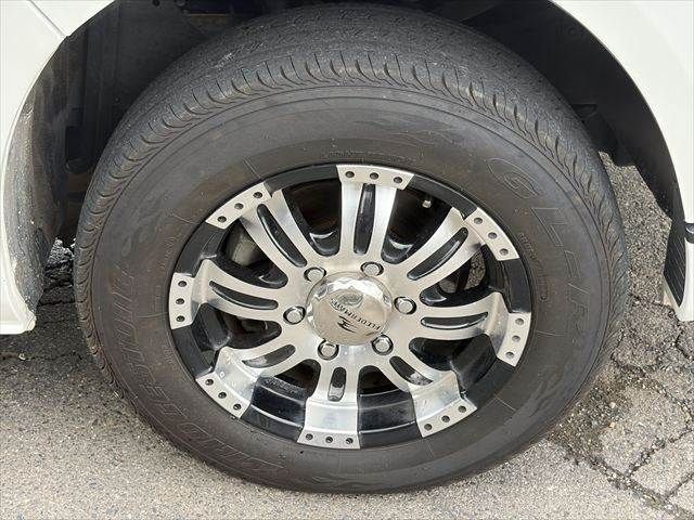 HIACE van 4WD