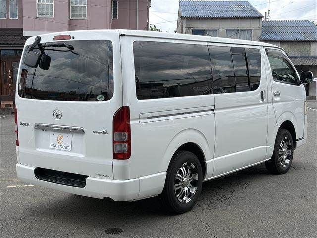 HIACE van 4WD
