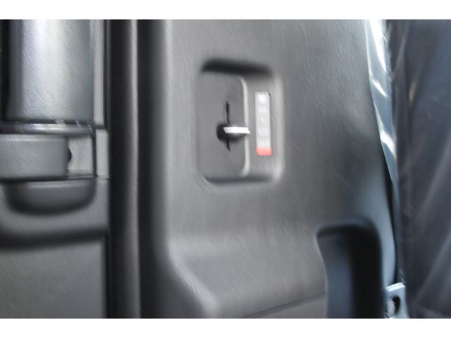 HIACE van 4WD