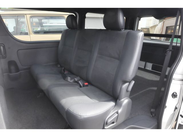 HIACE van 4WD