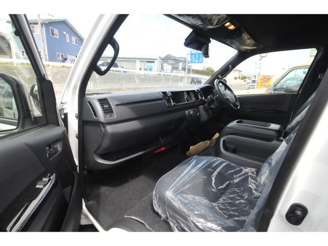HIACE van 4WD