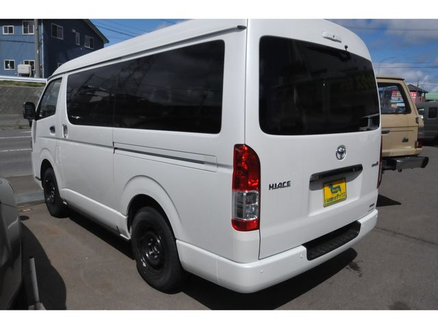 HIACE van 4WD