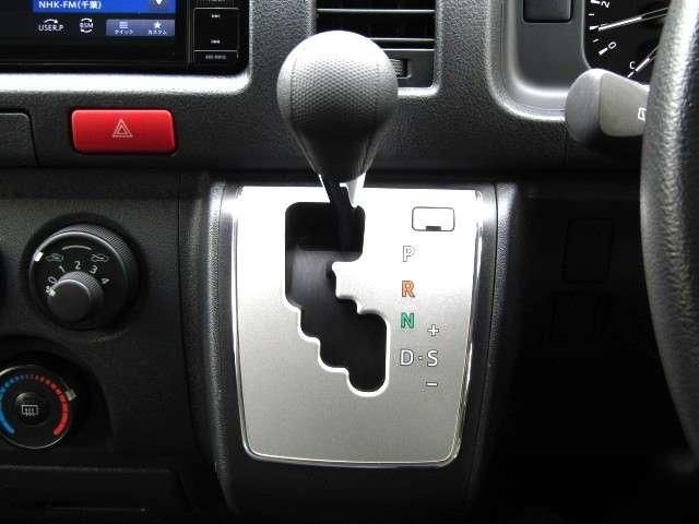 HIACE van 2WD