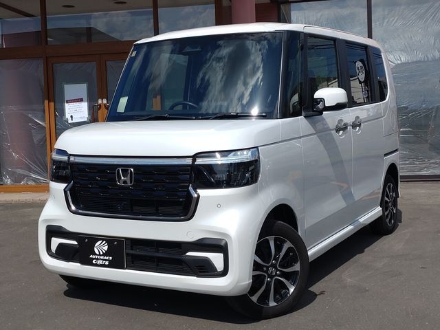 N BOX CUSTOM 4WD