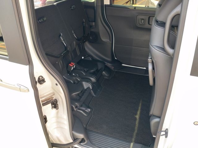 N BOX CUSTOM 4WD
