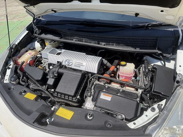PRIUS Alpha