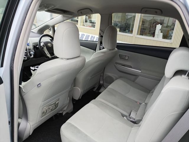 PRIUS Alpha