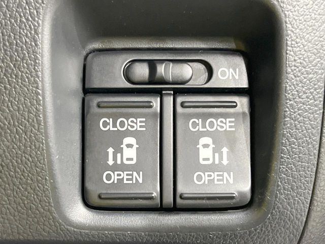 N BOX