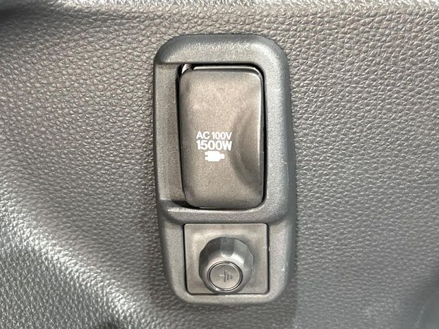 YARIS HYBRID