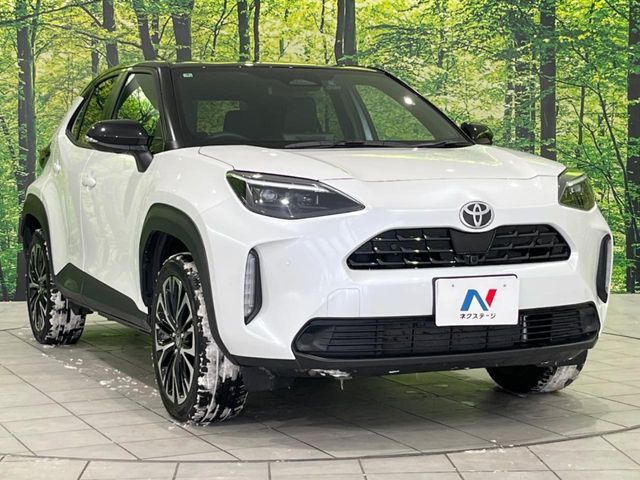 YARIS CROSS HYBRID