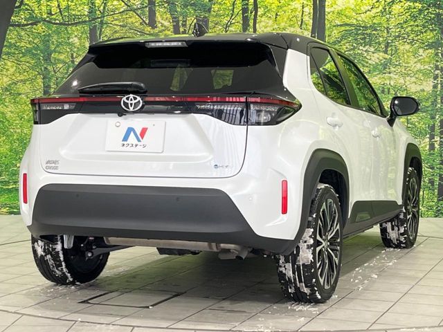 YARIS CROSS HYBRID