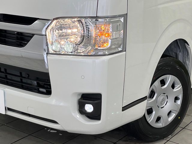 HIACE van 4WD