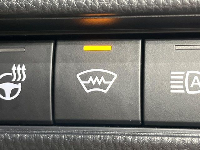PRIUS 4WD