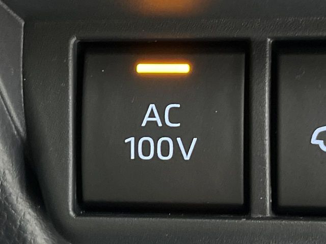 PRIUS 4WD