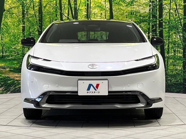 PRIUS 4WD
