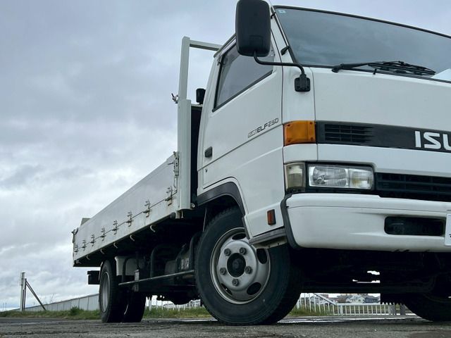 エルフ
