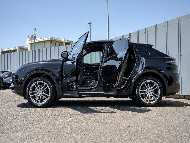 PORSCHE Cayenne coupe