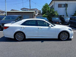 CROWN sedan