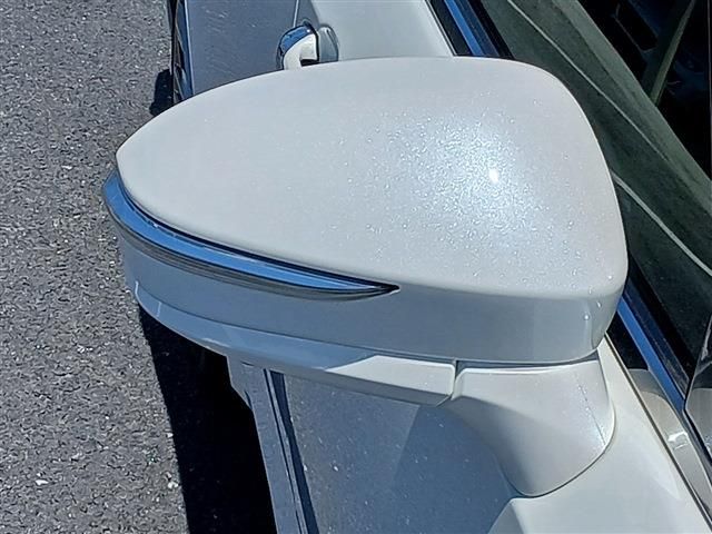 CROWN sedan