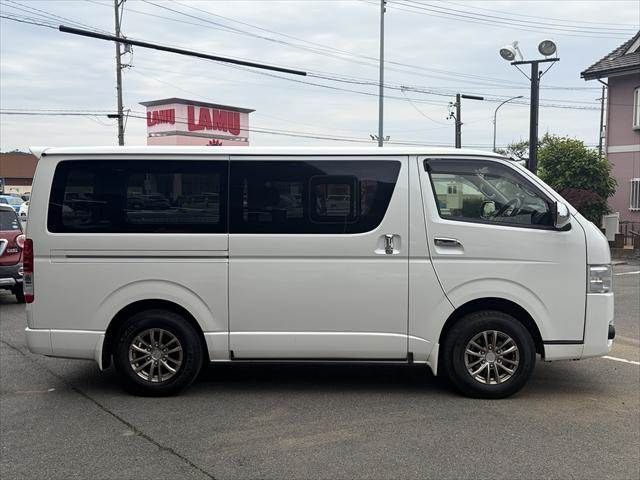 HIACE van 4WD