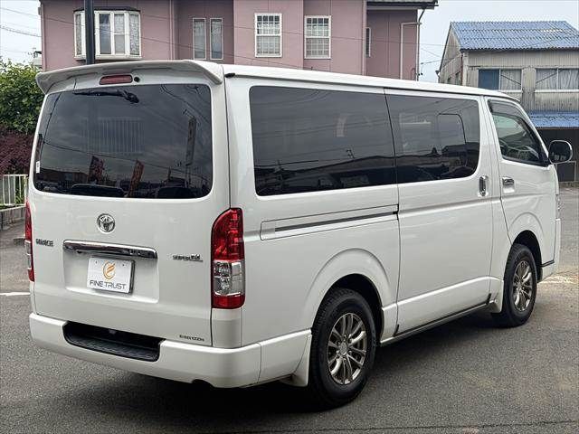 HIACE van 4WD