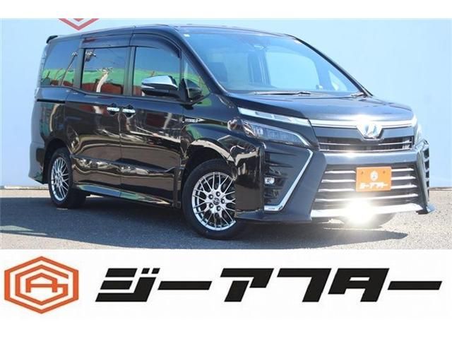 VOXY HYBRID