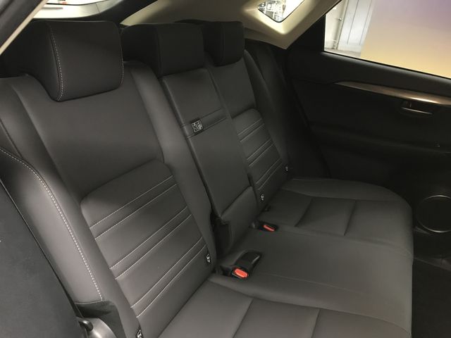 LEXUS NX300 AWD