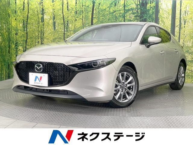 MAZDA3 FASTBACK
