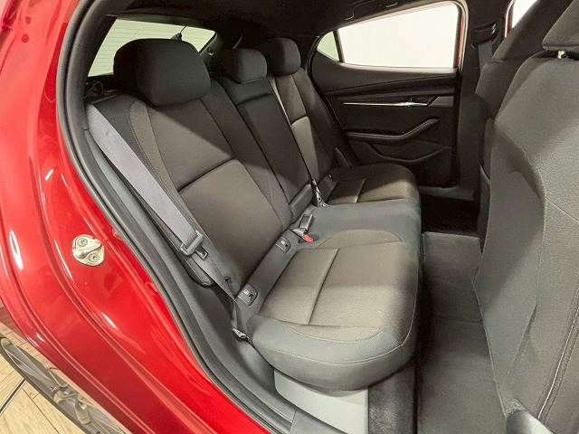 MAZDA3 FASTBACK