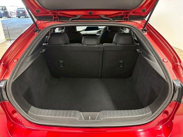 MAZDA3 FASTBACK