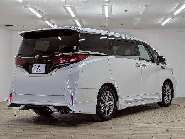 ALPHARD hybrid