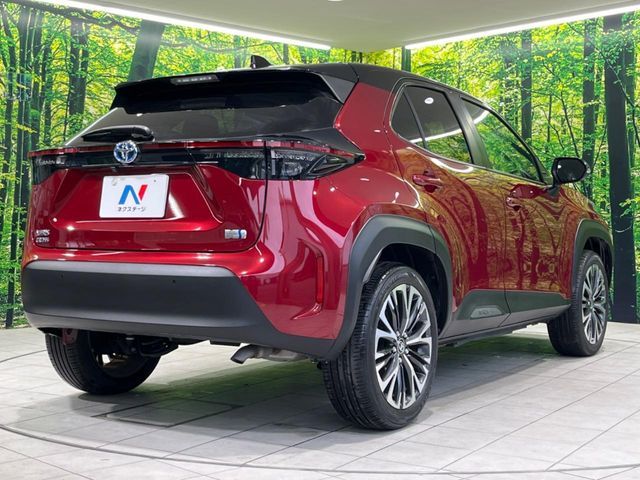 YARIS CROSS HYBRID