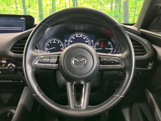 MAZDA3 FASTBACK