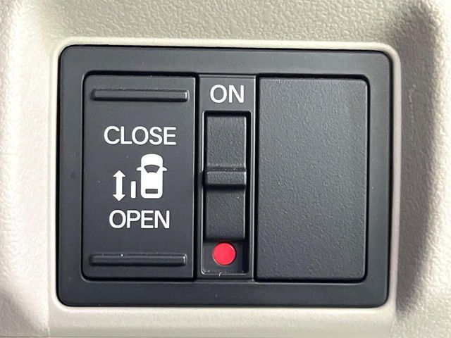 N BOX