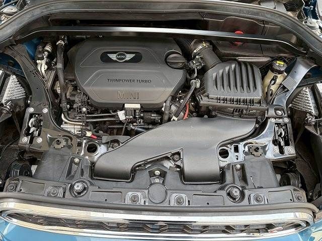 BMW MINI COOPER SD CROSSOVER