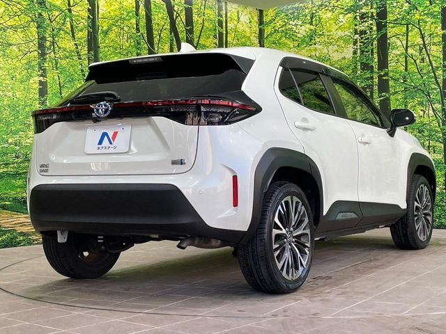 YARIS CROSS HYBRID