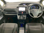 VOXY HYBRID
