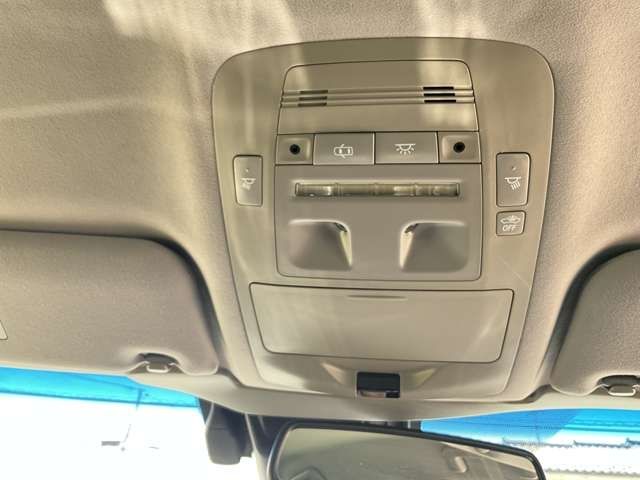 CROWN sedan hybrid 4WD