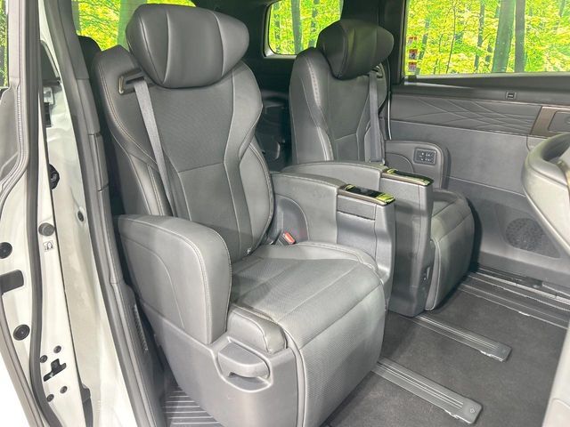 ALPHARD hybrid