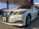 CROWN sedan hybrid
